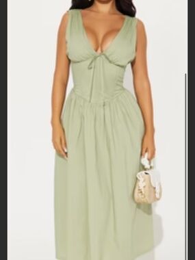 Green dress